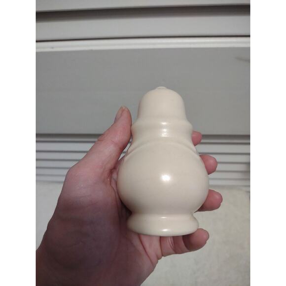 Pfaltzgraff Remembrance floral salt and pepper stoneware shakers set pair - Picture 5 of 7